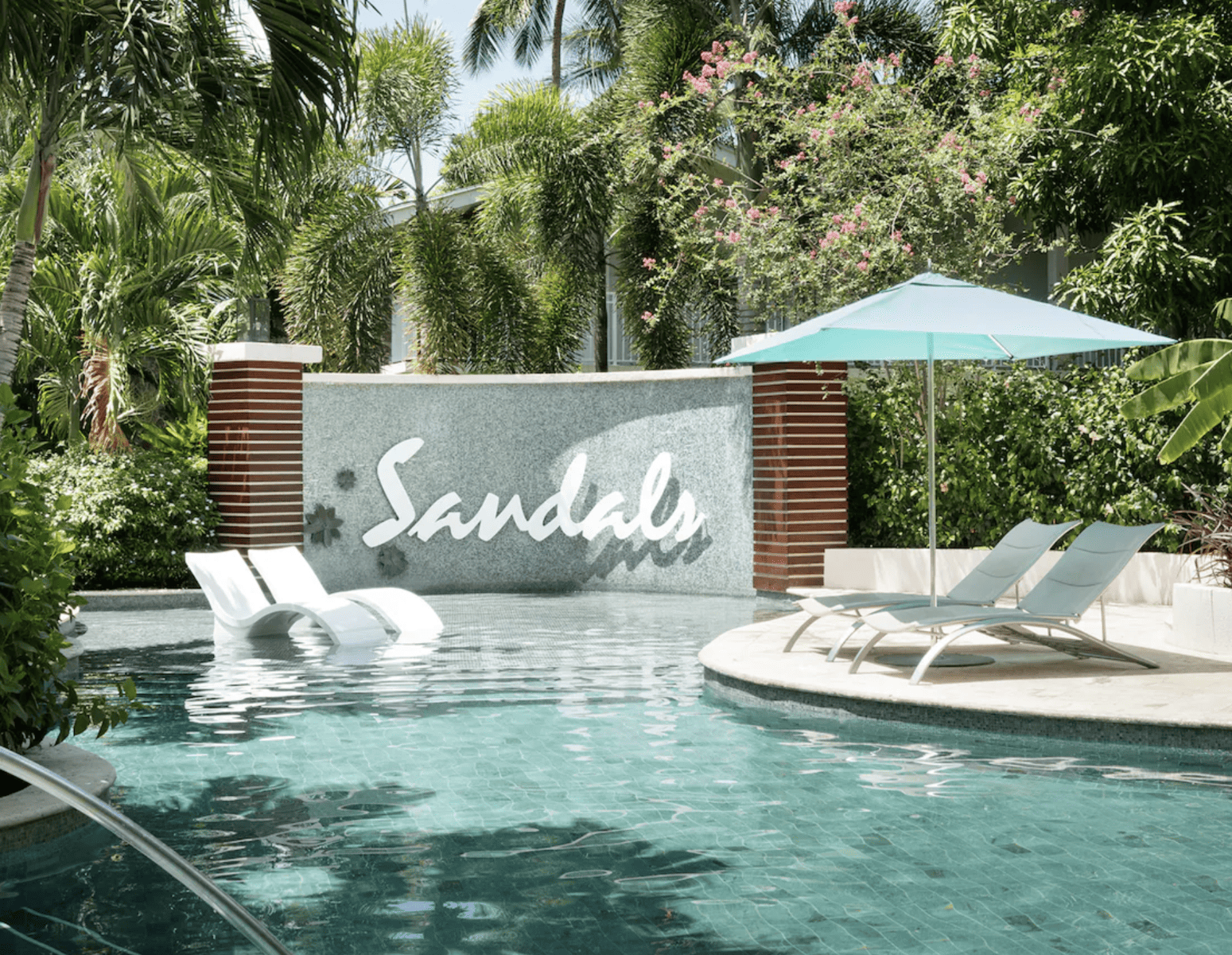 Sandals Packing List: Clothes, Toiletries, And Resort Gear